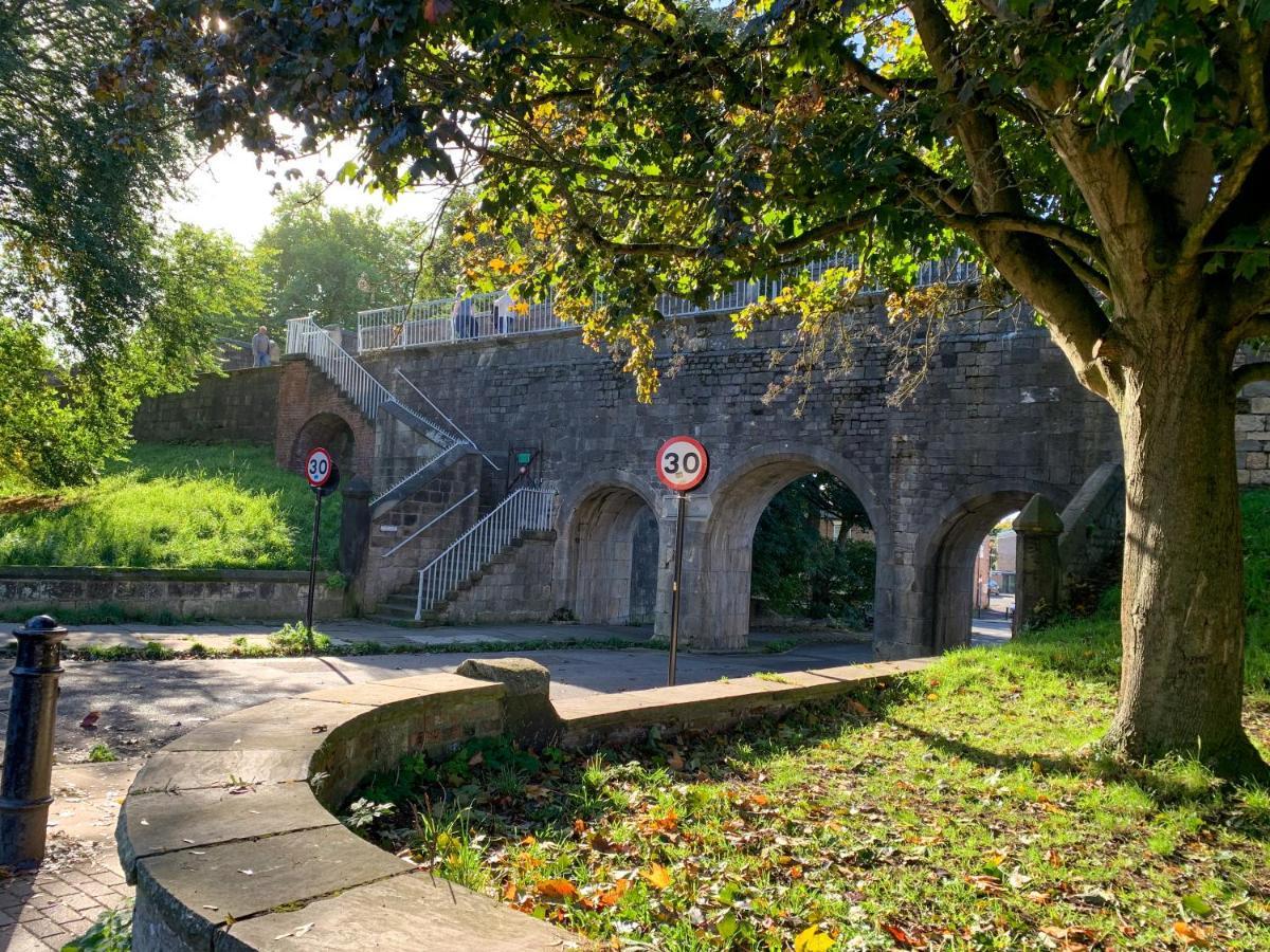 Stay In The Heart Of York At The Hampden - Free Parking - York Holiday Home Ngoại thất bức ảnh